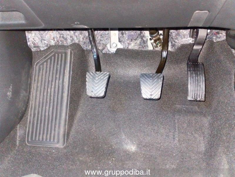 Hyundai i20 1.0 T-GDI T-GDI Petrol 6-speed M/T PE MY25 1.0T MT CONNECTLINE