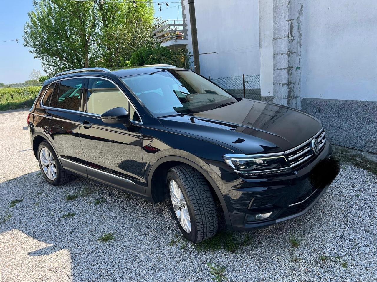 Volkswagen Tiguan 2.0 TDI SCR DSG 4MOTION Business BMT
