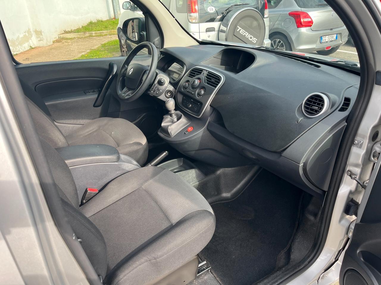 Renault Kangoo 1.5 dCi 110CV 6MARCE N1 - 78.000KM