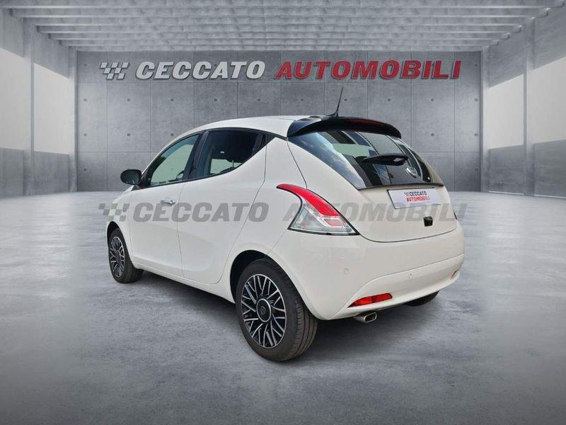 Lancia Ypsilon Ypsilon 1.0 firefly hybrid Platino s&s 70cv
