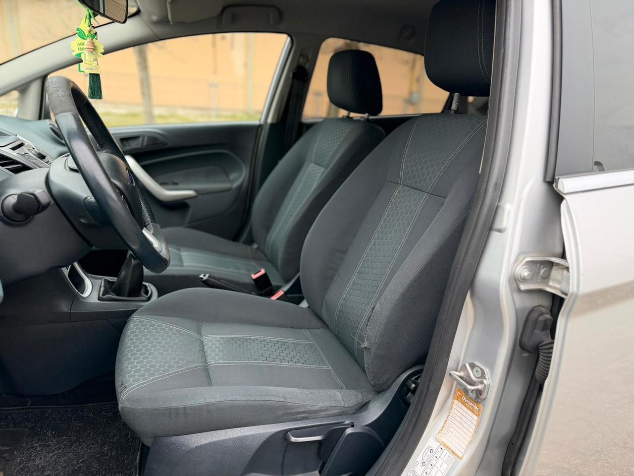 Ford Fiesta 1.4 5 porte GPL Titanium