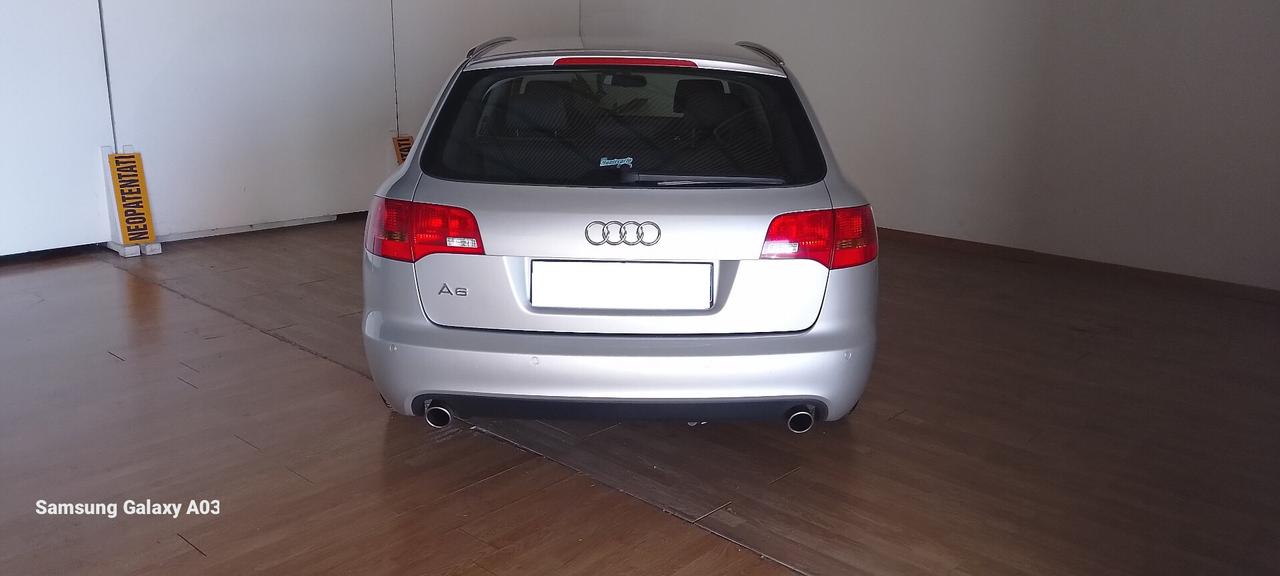 Audi A6 2.4 V6 UNICO PROPRIETARIO