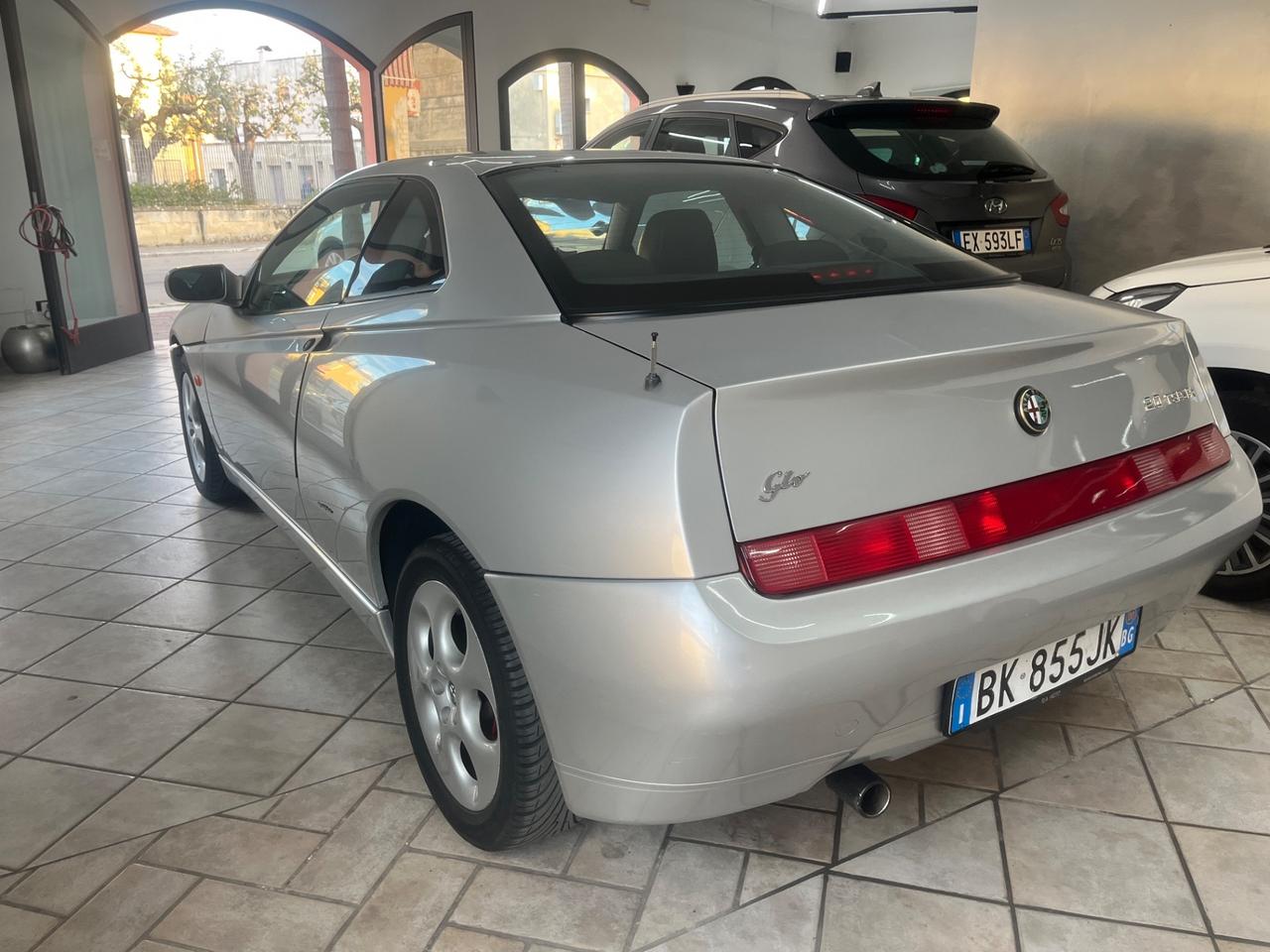 Alfa Romeo GTV 2.0i 16V Twin Spark cat L