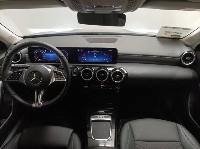 MERCEDES-BENZ A 180 d Automatic Progressive Advanced