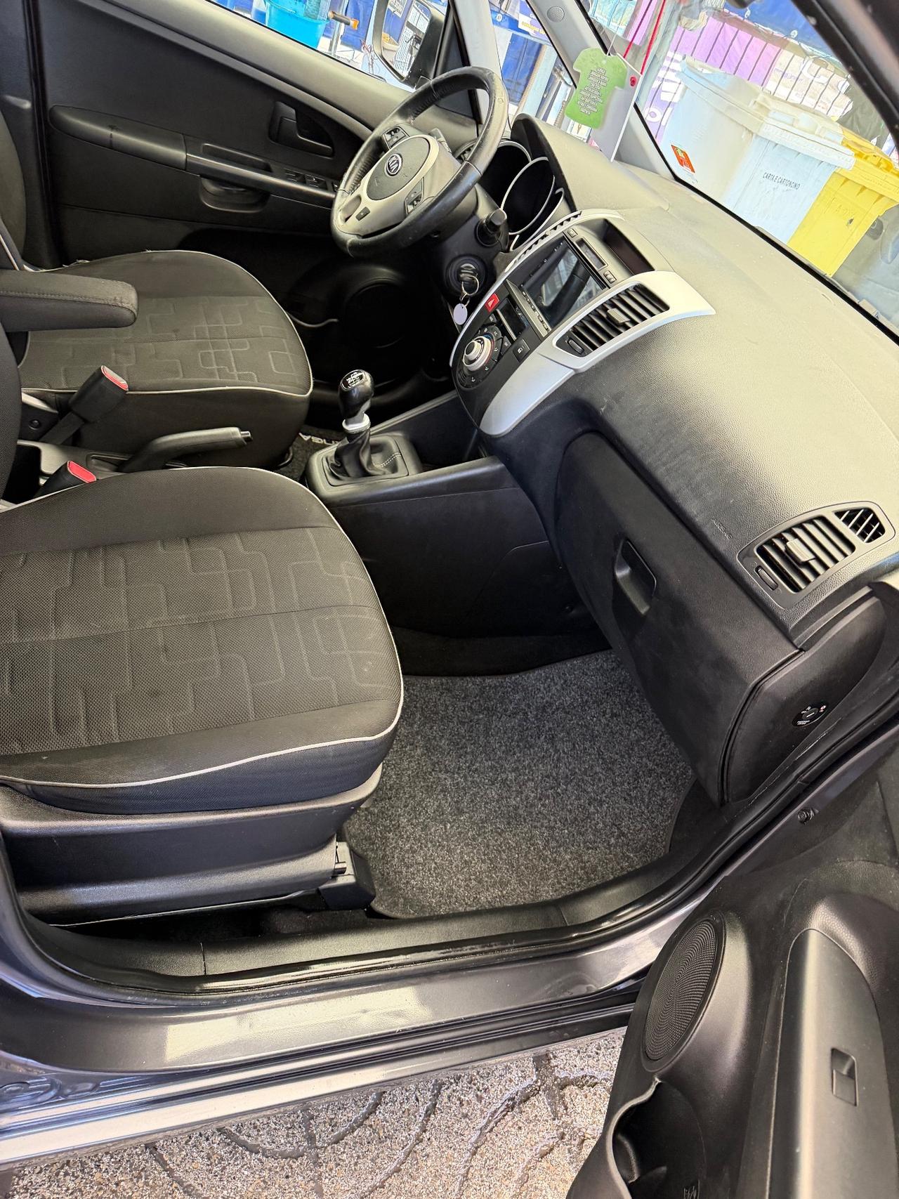 Kia Venga 1.4 CRDi 90CV Cool