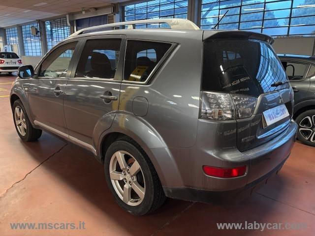 MITSUBISHI Outlander 2.2 DI-D 4WD Instyle 7p.