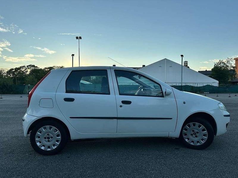 Fiat Punto 1.3 MJT EURO4 SOLO 100M KM NUOVA INTROVABIL