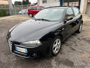 Alfa Romeo 147 1.6 16V TS (105) 5p Progression gpl