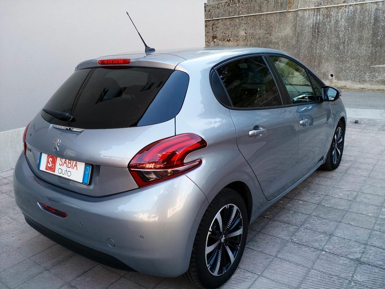 PEUGEOT 208 BlueHDi 100cv S&S 5 PORTE SIGNATURE