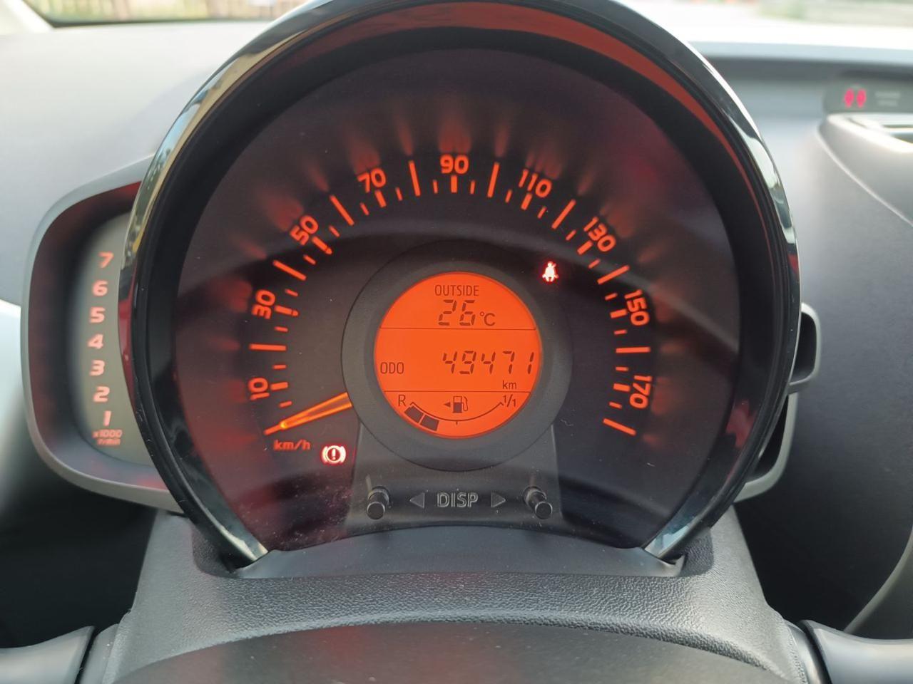 TOYOTA Aygo 1.0 VVT-i 69 CV 5 porte x-play