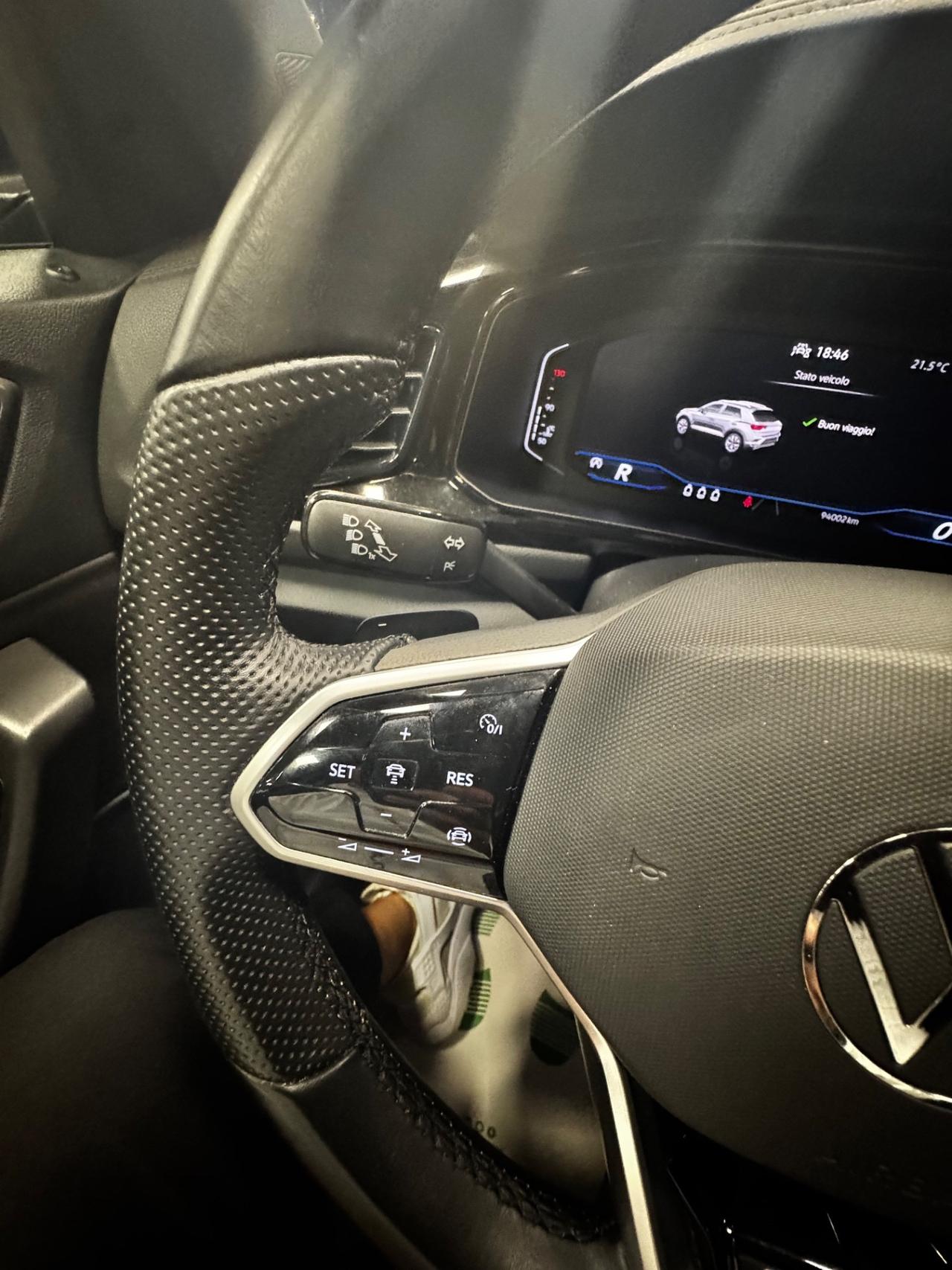 VOLKSWAGEN T ROC R-LINE 2022 DSG 2.0 TDI 150CV