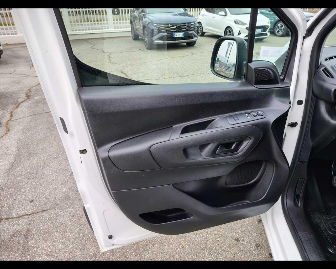 TOYOTA Proace City 1.5D L1 S Ground