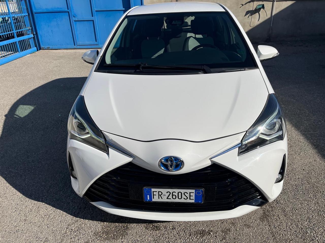 Toyota yaris 5p-1.5 hybrid -c.aut- km 87000-2018