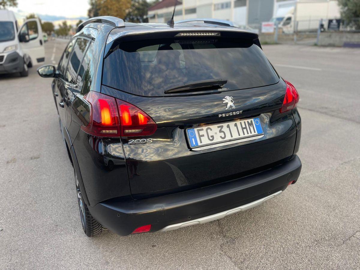PEUGEOT - 2008 - BlueHDi 100 GT Line