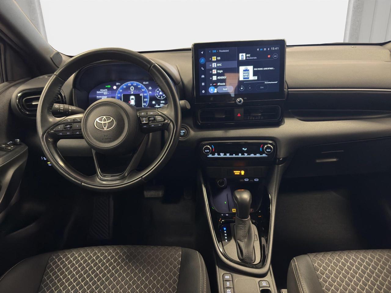 Toyota Yaris 1.5h Lounge