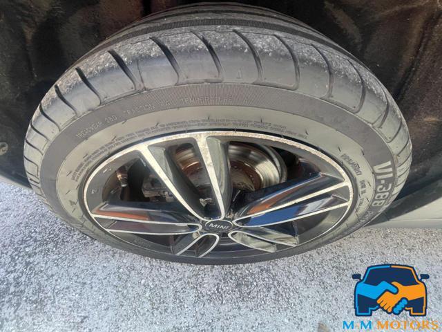 MINI Clubman 2.0 Cooper SD con tetto apribile