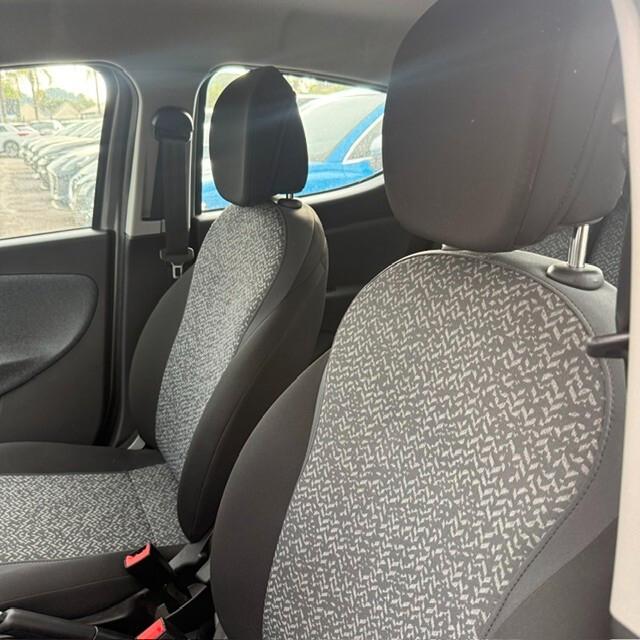 Lancia Ypsilon 1.0 FireFly 5 porte S&S Hybrid Alberta Ferretti