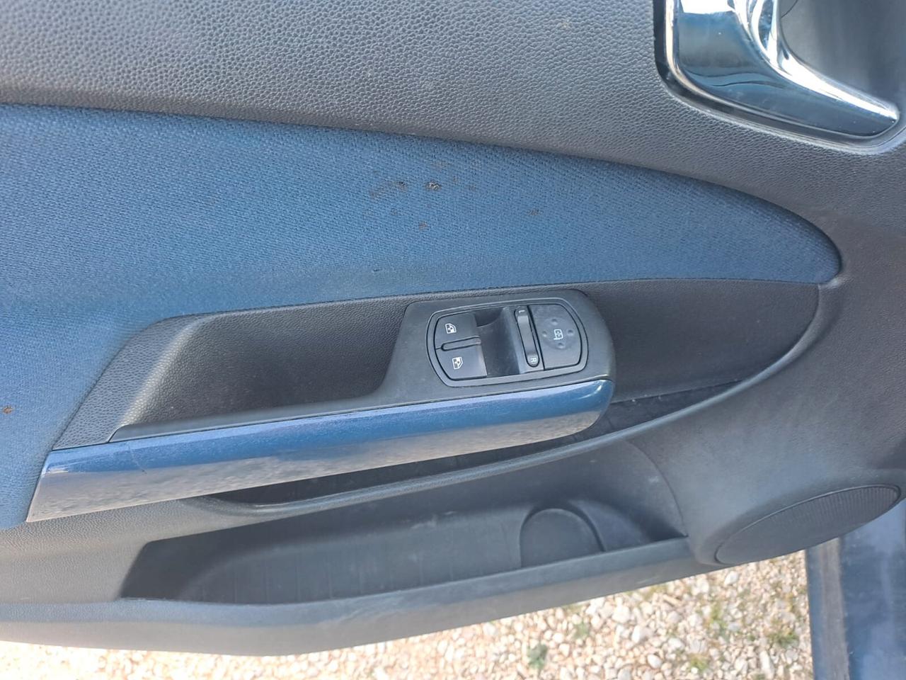 OPEL CORSA AUTOMATICA