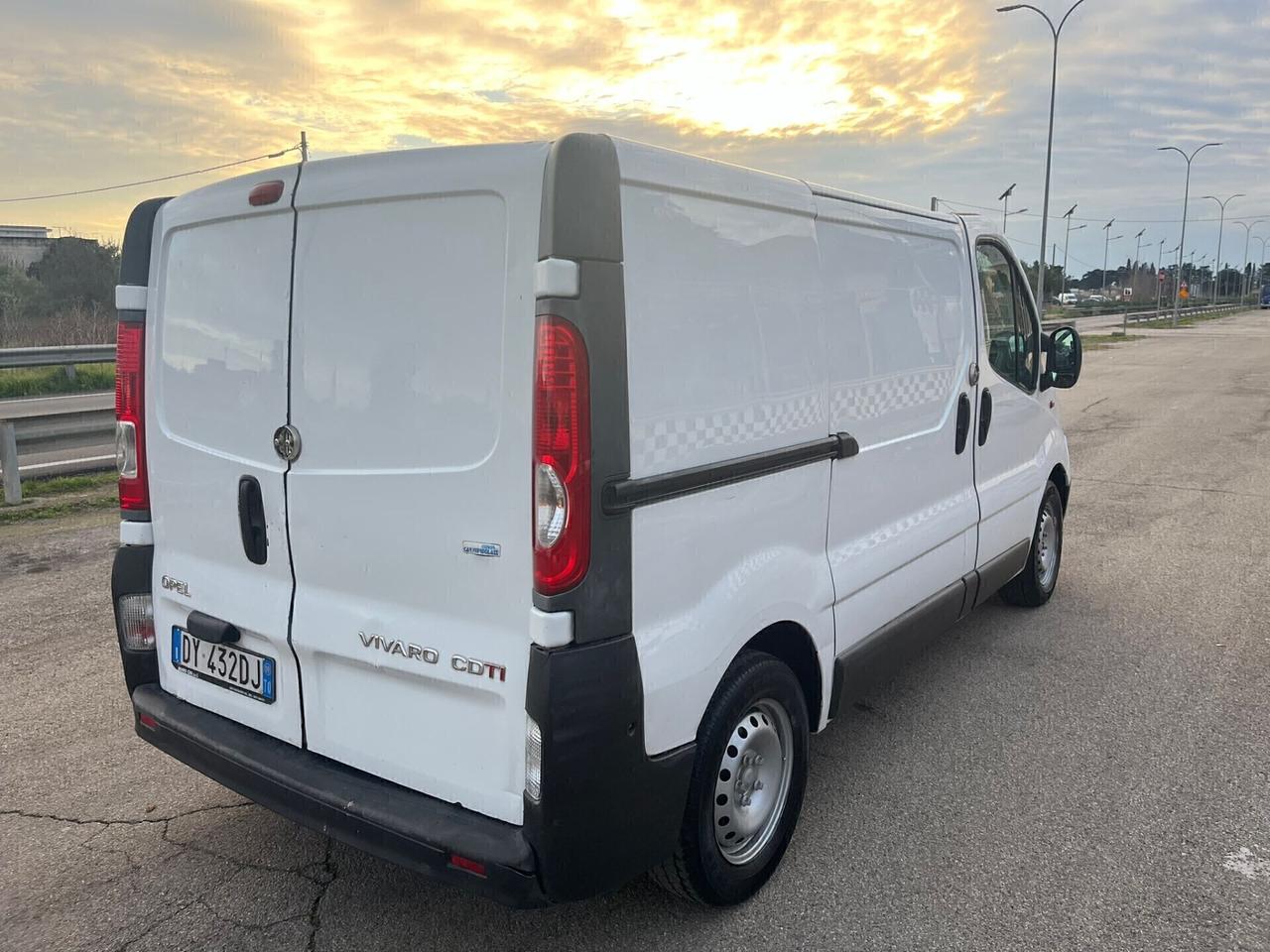 Opel Vivaro 2000 cdti - 2009