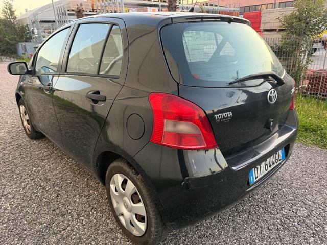 TOYOTA Yaris 1.0 5p Now senza nessun lavoro da fare
