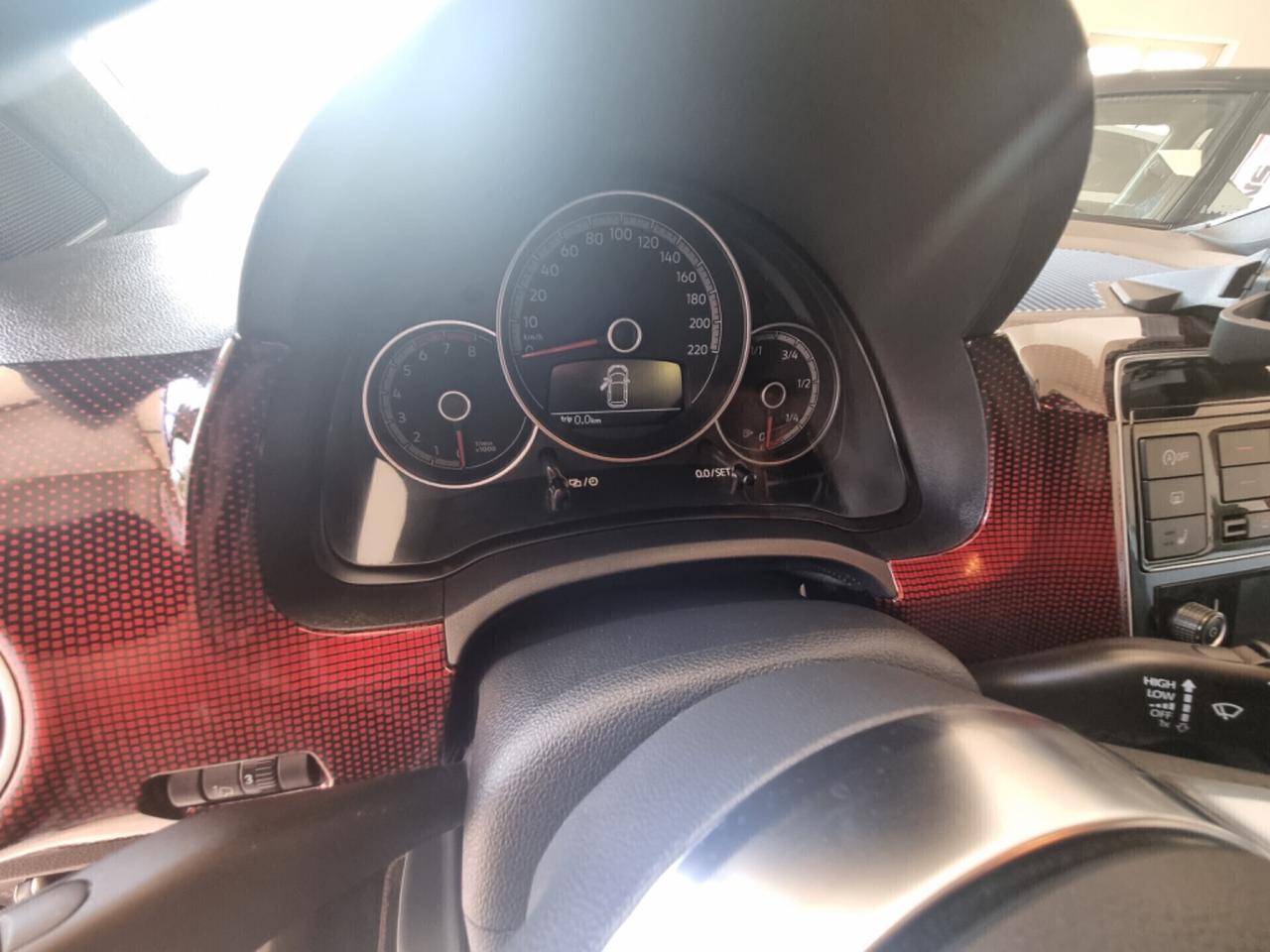 Volkswagen UP GTI