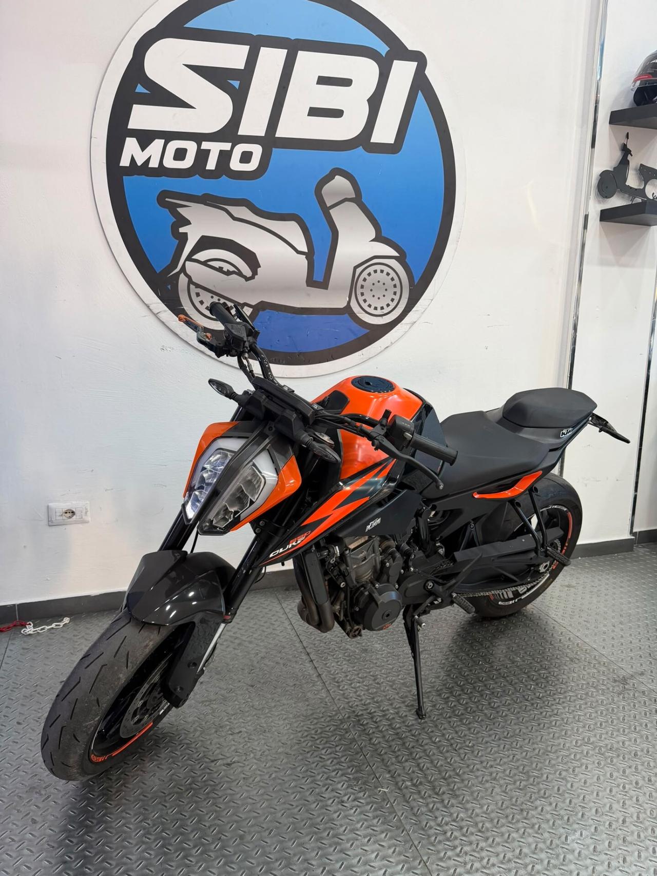 Ktm 890 Duke