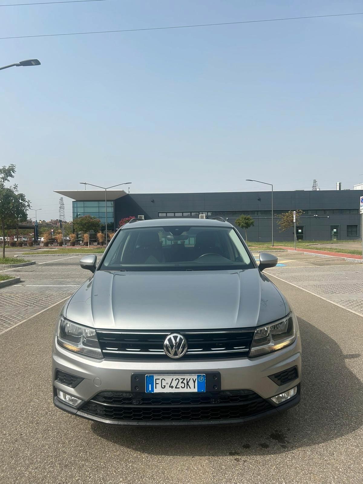Volkswagen Tiguan 2.0 TDI SCR DSG 4MOTION Business BMT