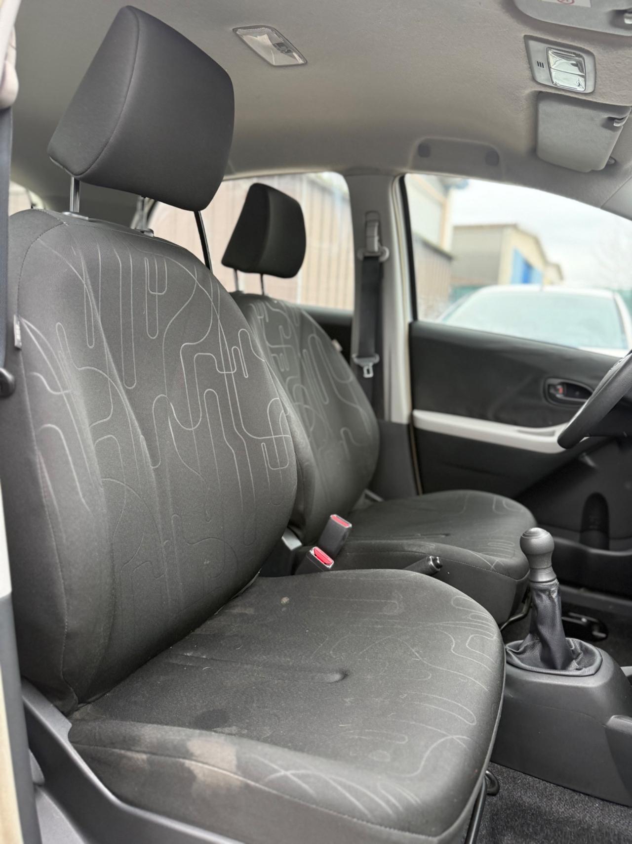 Toyota Yaris 1.0 5 porte