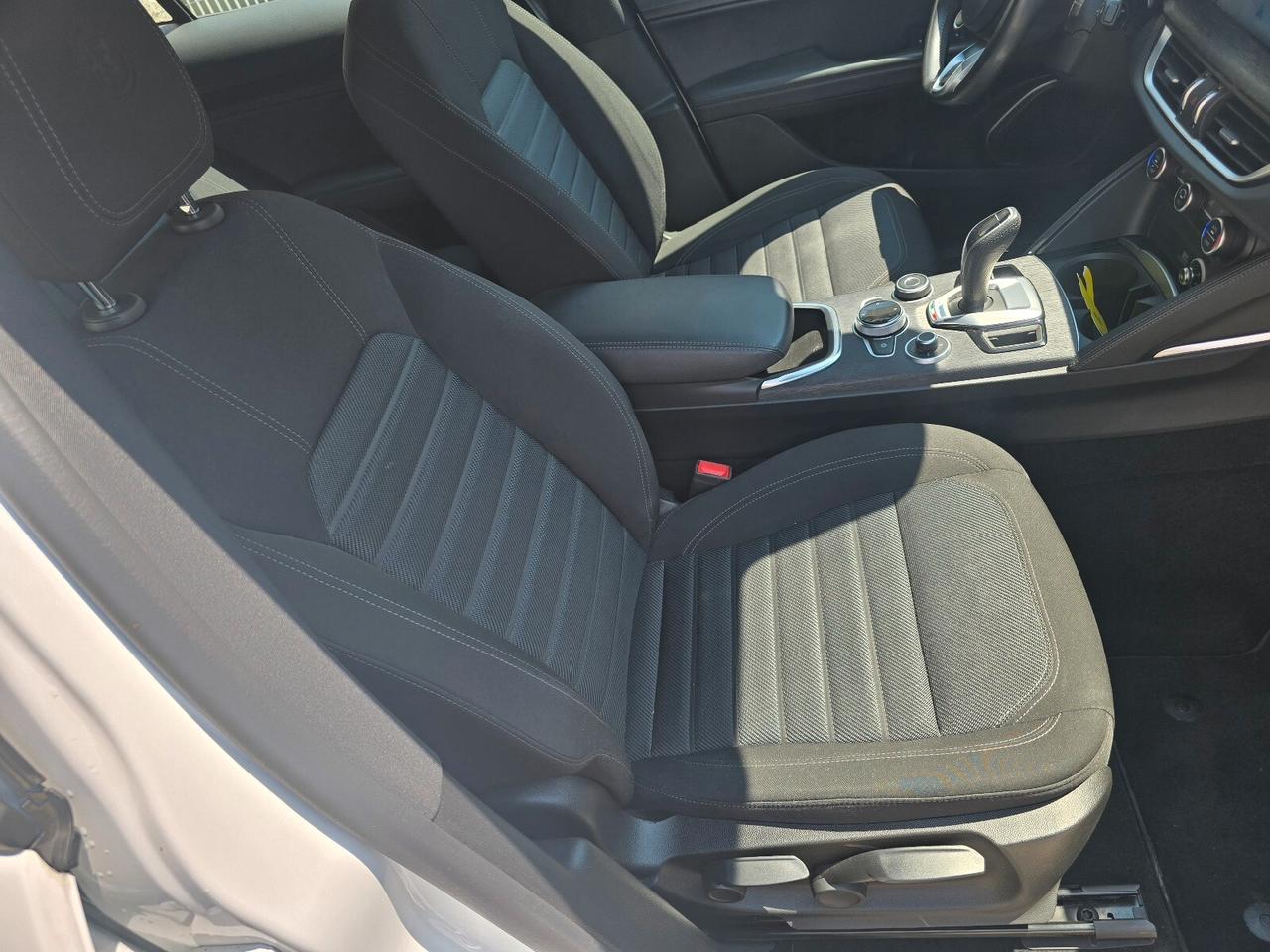 Alfa Romeo Stelvio 2.2 Turbodiesel 160 CV AT8 RWD Super Business