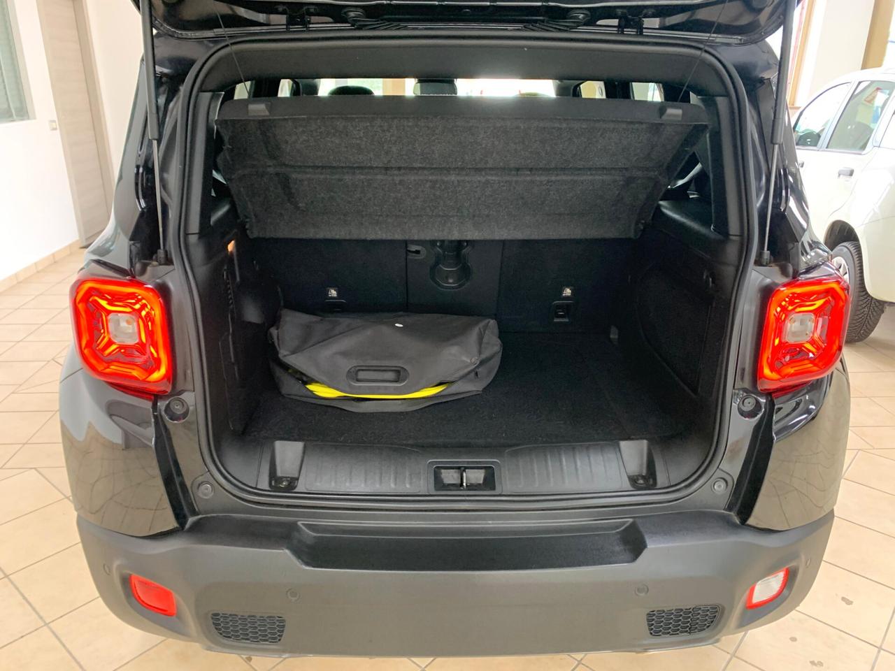 Jeep Renegade 1.3 T4 180 CV 4WD S Black line