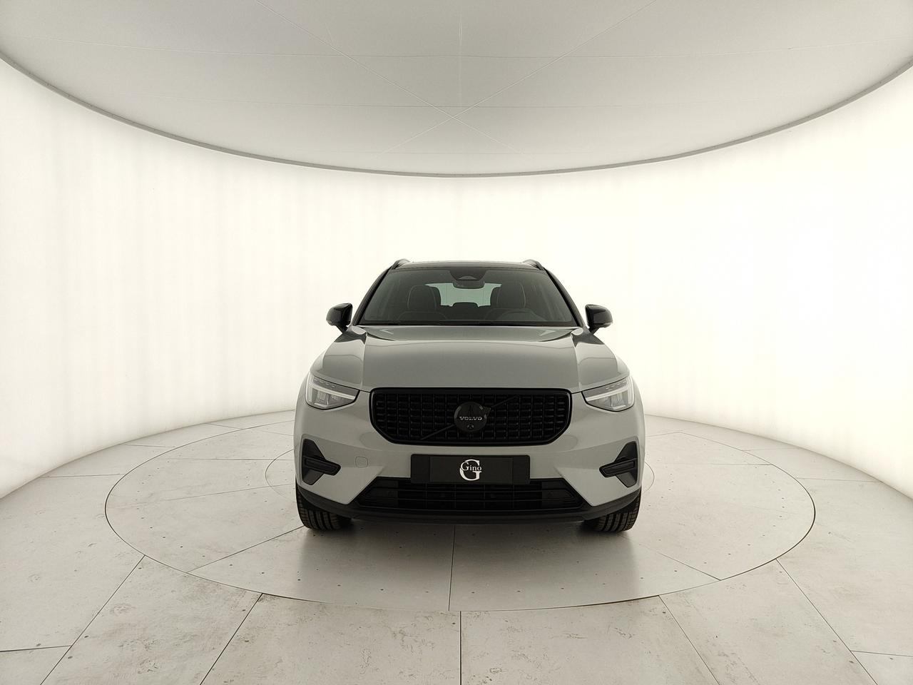 VOLVO XC40 2.0 b3 Ultra Black Edition auto