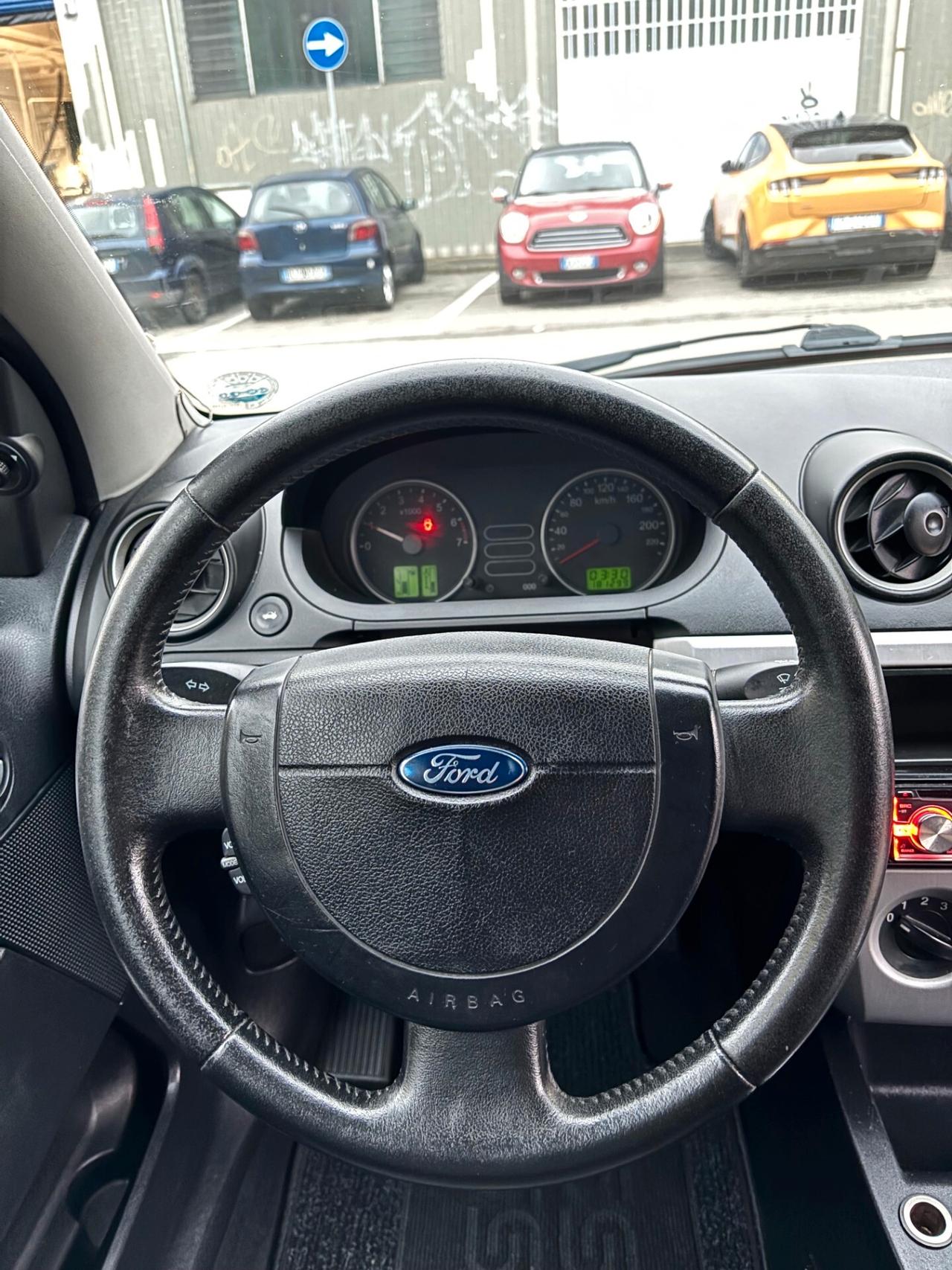Ford Fiesta 1.2 16V 3p. Ghia