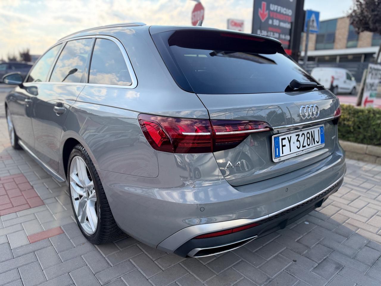 Audi A4 Avant 40 TDI quattro S tronic line edition