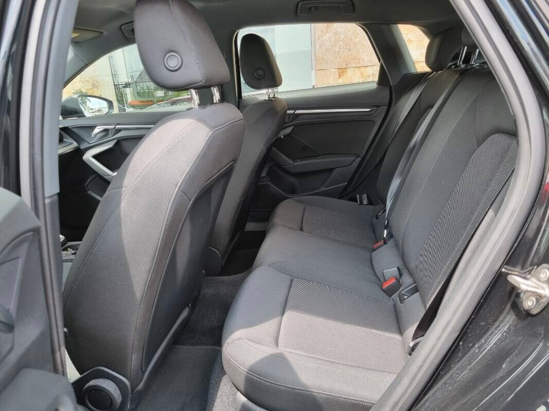 Audi A3 30 TDI S tronic Business