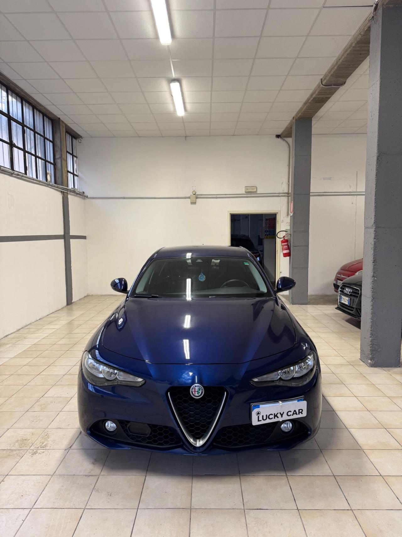 Alfa Romeo Giulia 2.2 Turbodiesel 180 CV Business Sport