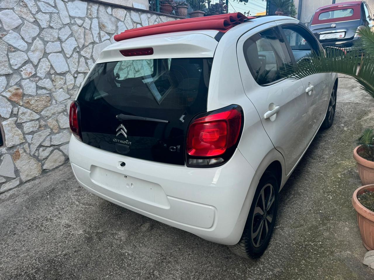 Citroen C1 VTi 68 ETG 5 porte Shine AUTOMATICA