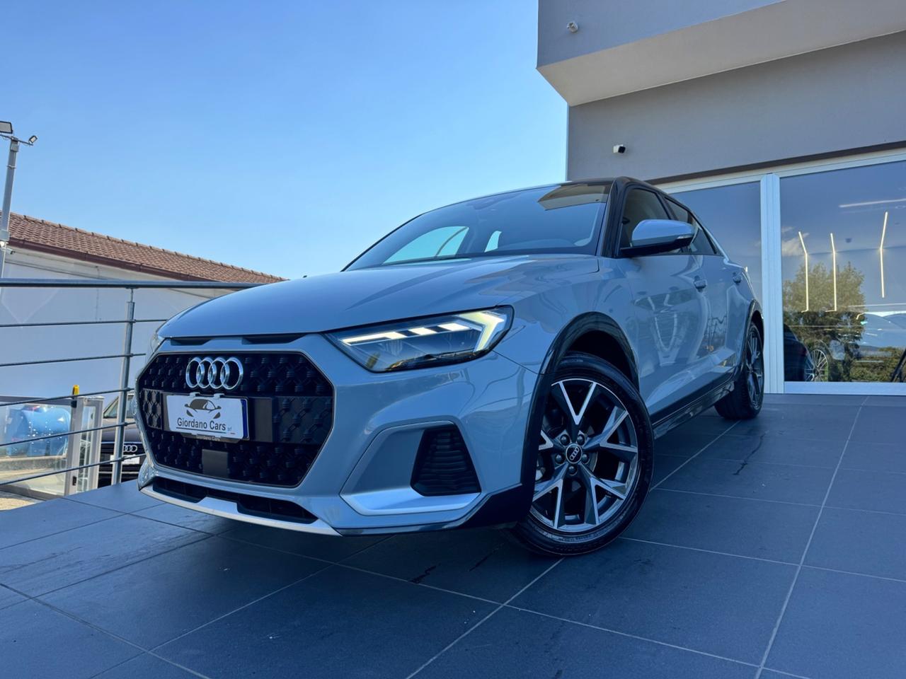 Audi A1 citycarver 30 TFSI Identity Contrast
