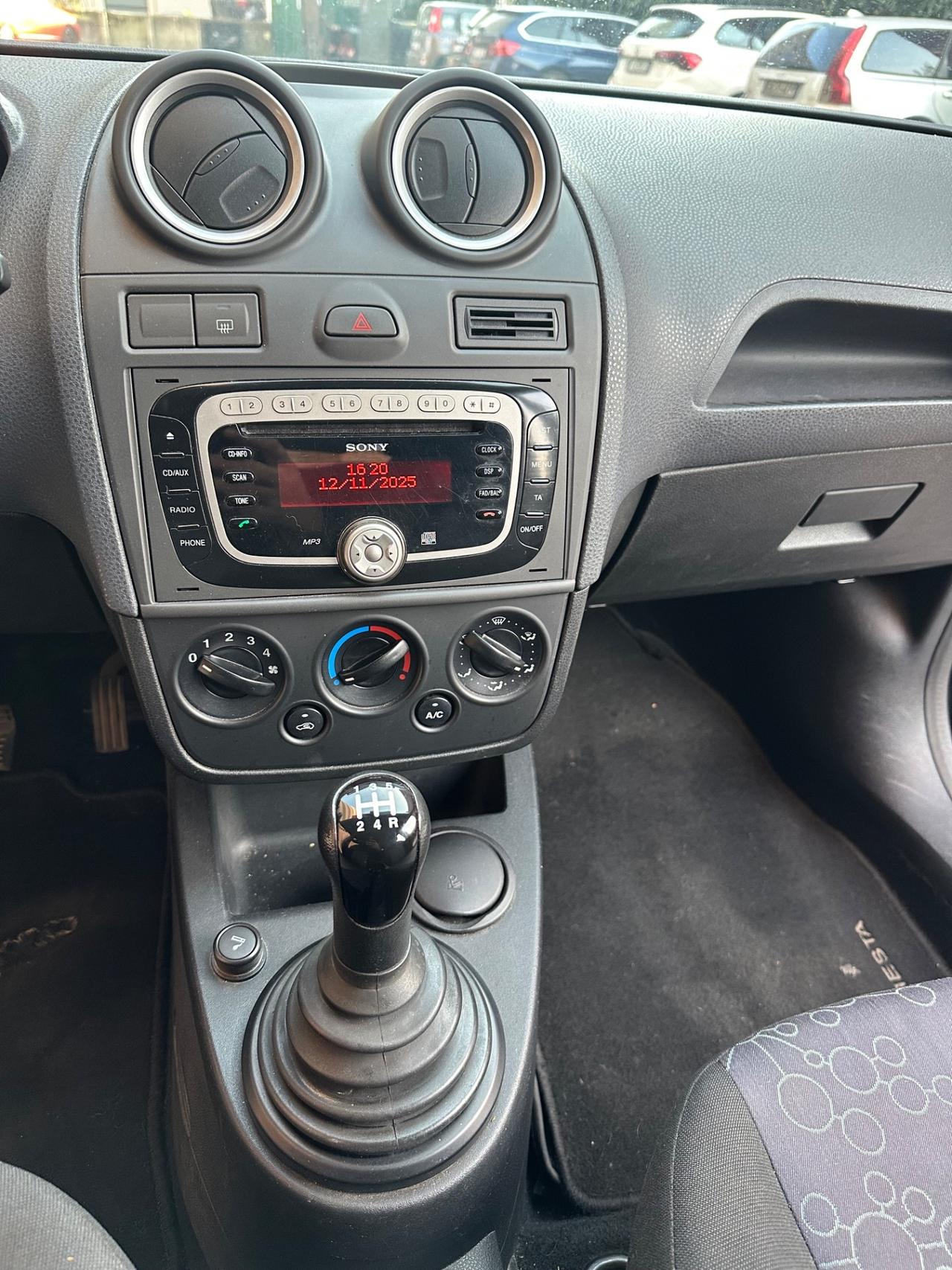 Ford Fiesta 1.2 82 CV 5 porte Titanium