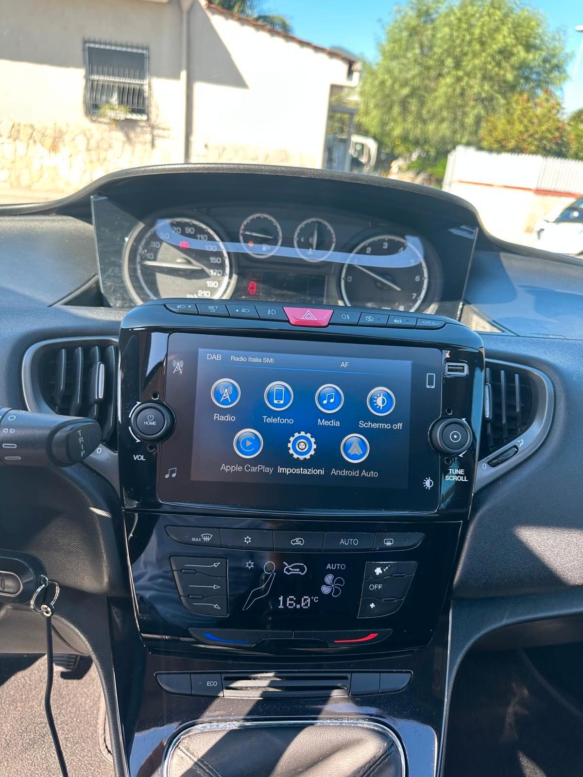 Lancia Ypsilon 900 twinair Gpl Platino-2011
