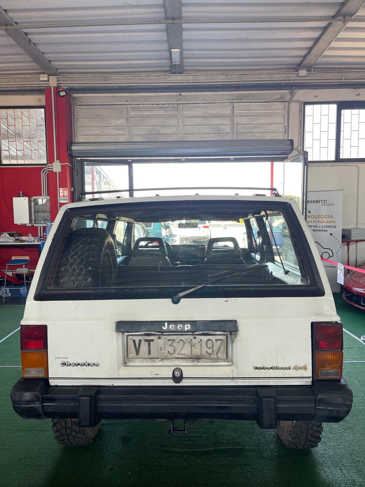 Jeep Cherokee 2.1 TD Coupe ASI 4X4 PERMUTE RATE