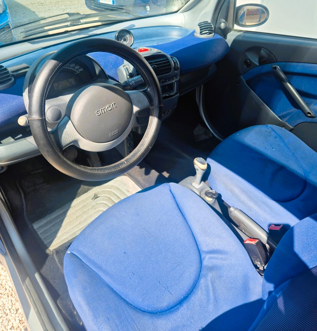 Smart ForTwo 700 coupé pure (37 kW)