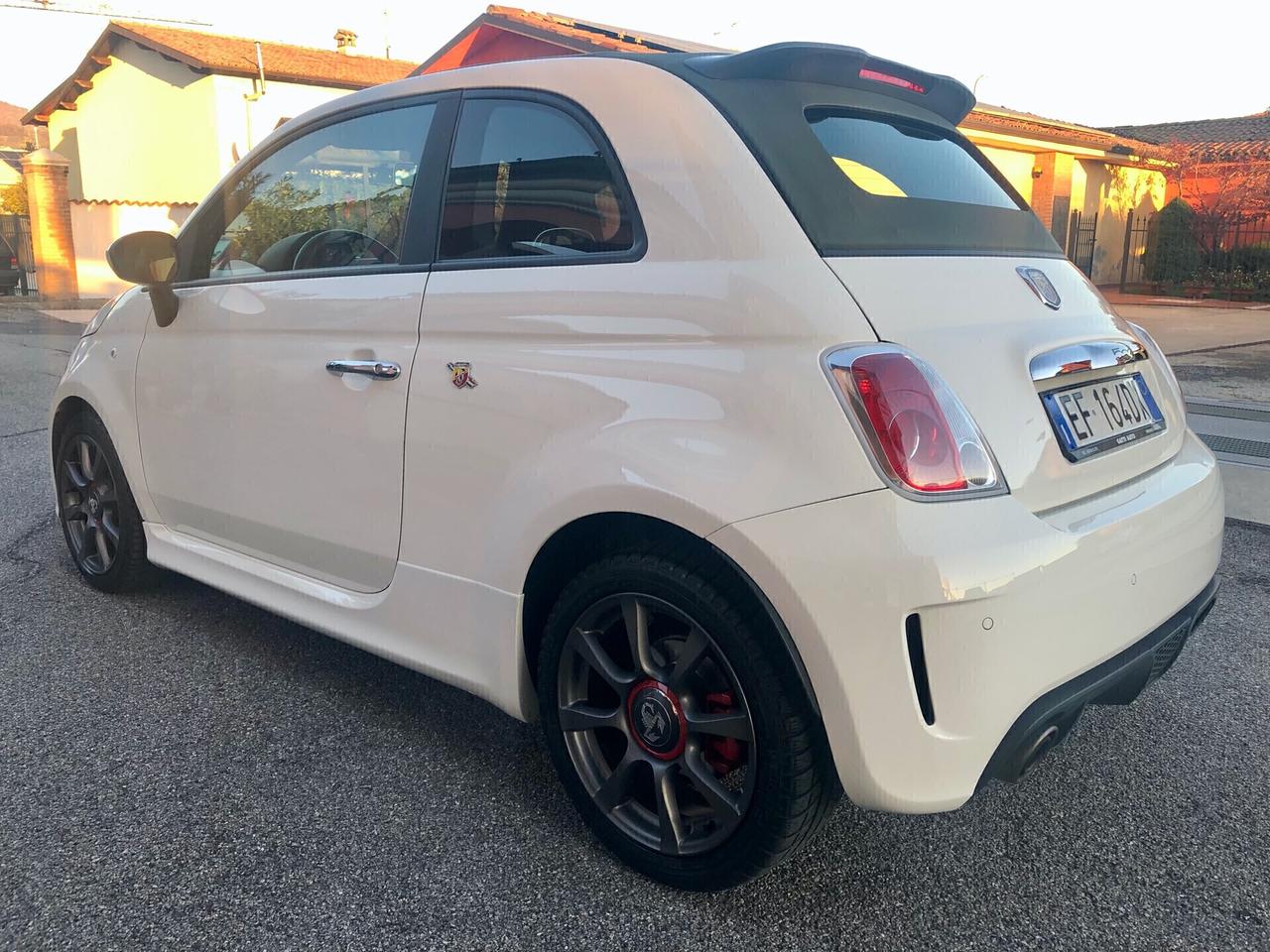 Abarth 500 C 1.4 Turbo T-Jet MTA