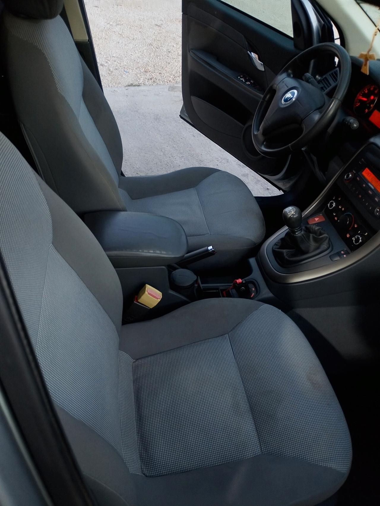 Fiat Croma 1.9 Multijet Active