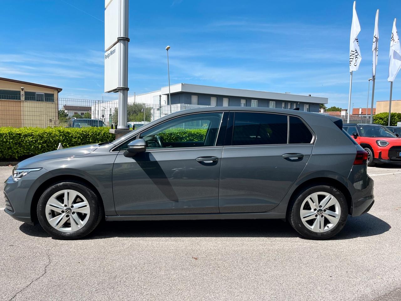 Volkswagen Golf 1.5 TGI DSG Style METANO