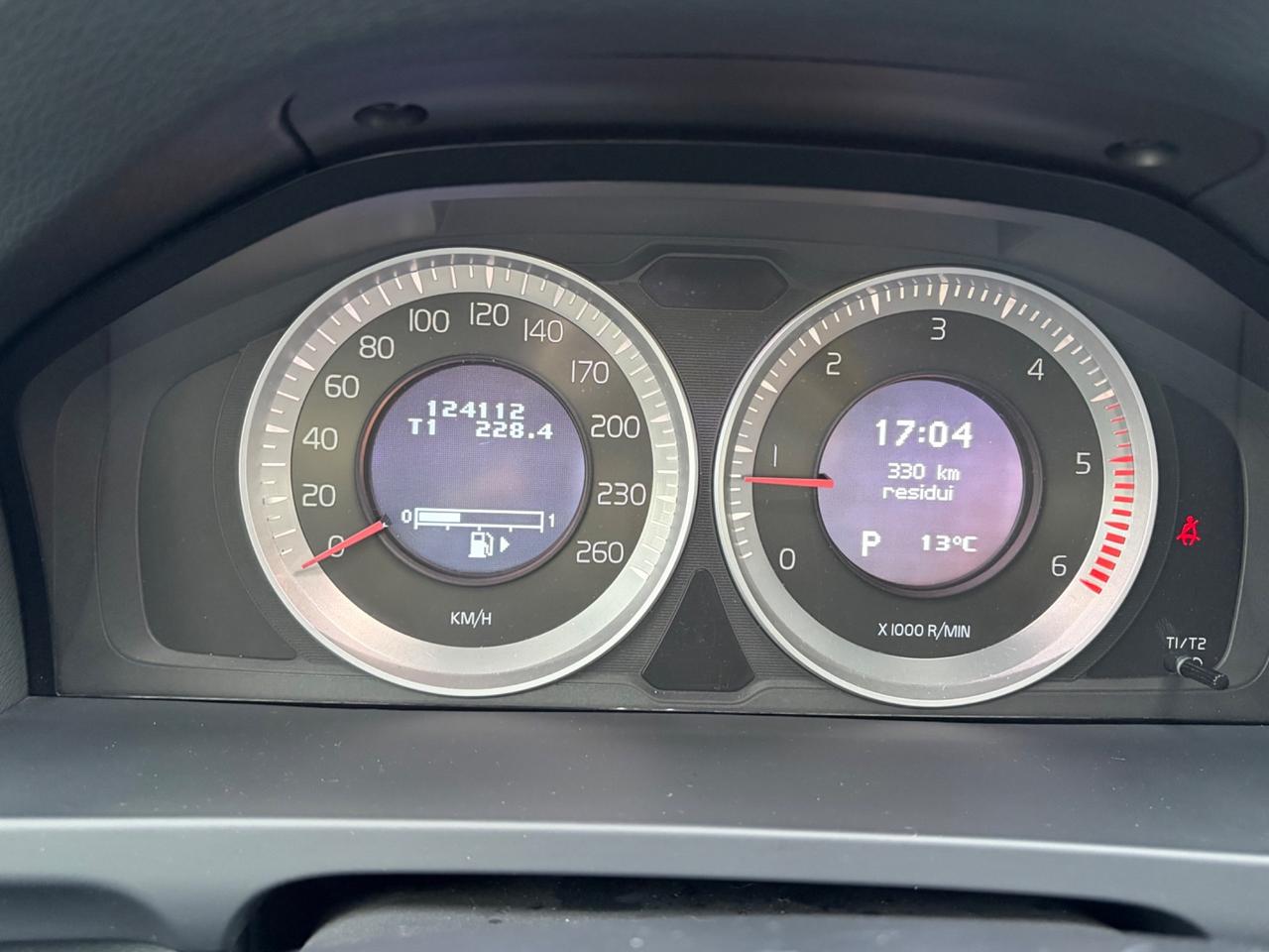 Volvo V60 D5 Geartronic Momentum