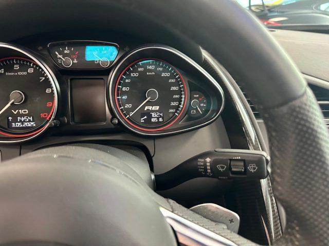 AUDI R8 Spyder 5.2 V10 FSI quattro R tronic