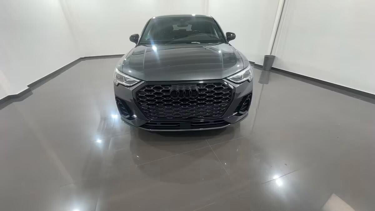 Audi Q3 SPB 35 TDI S tronic Identity Black