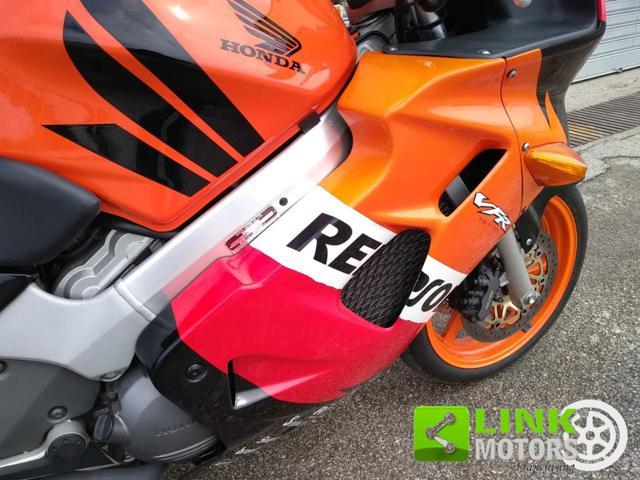 HONDA VFR 800 Repsol