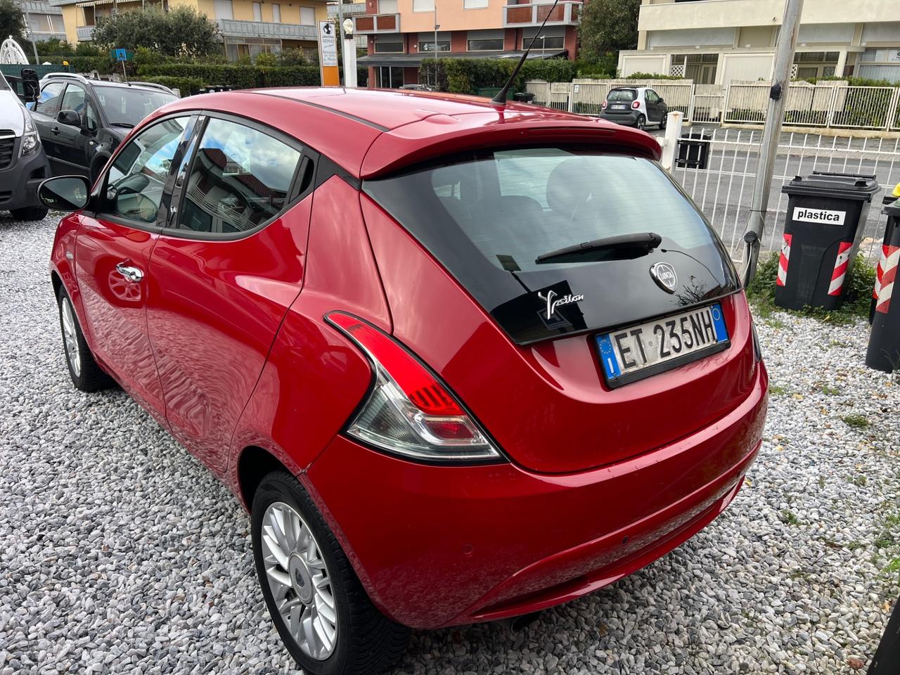 Lancia Ypsilon 1.2 69 CV 5 porte Platinum