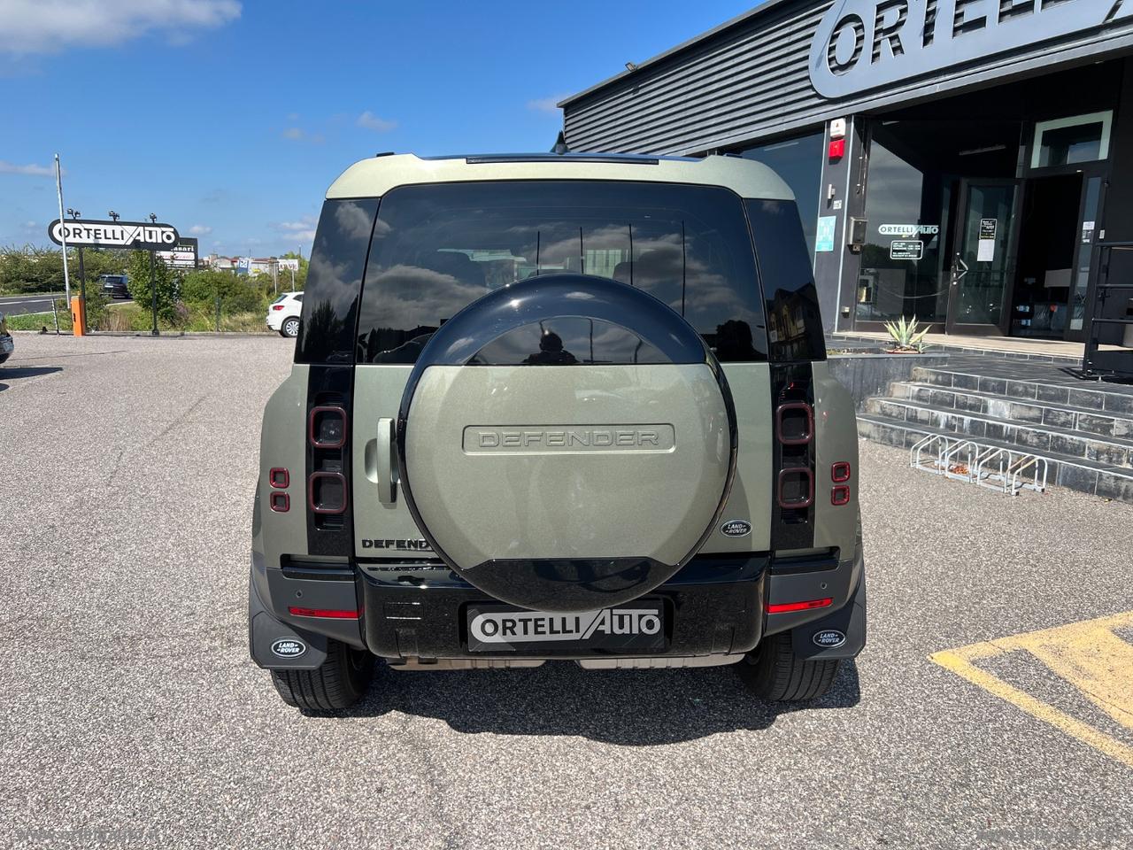 LAND ROVER Defender 110 3.0D I6 250 CV AWD Auto SE